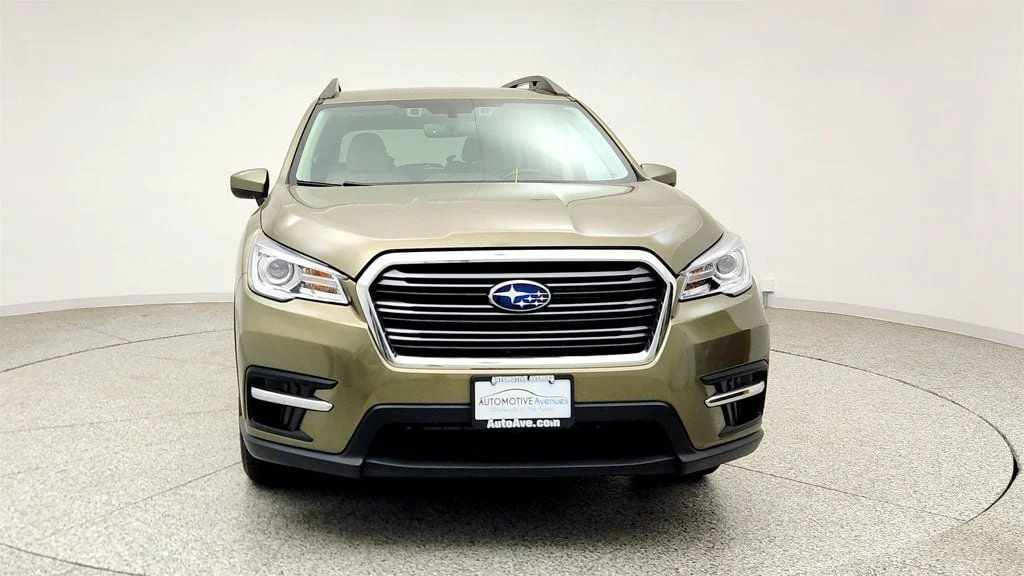 Used 2022 Autumn Green Metallic Subaru Premium 7-Passenger w/ Convenience Package & Wireless Charger image 2