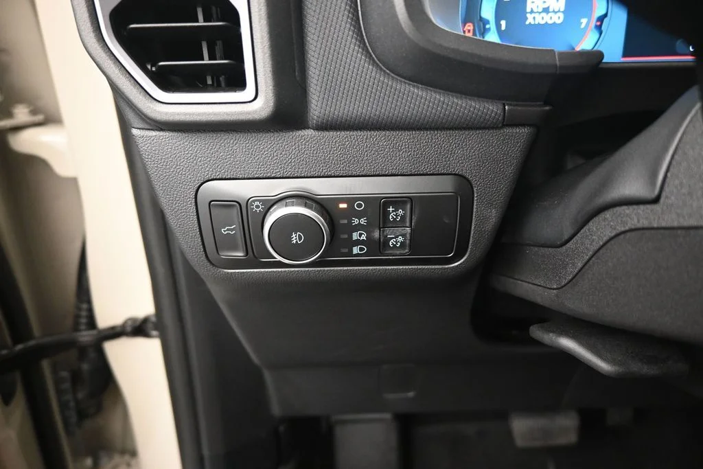 Certified Used 2025 Beige Ford Outer Banks image 19