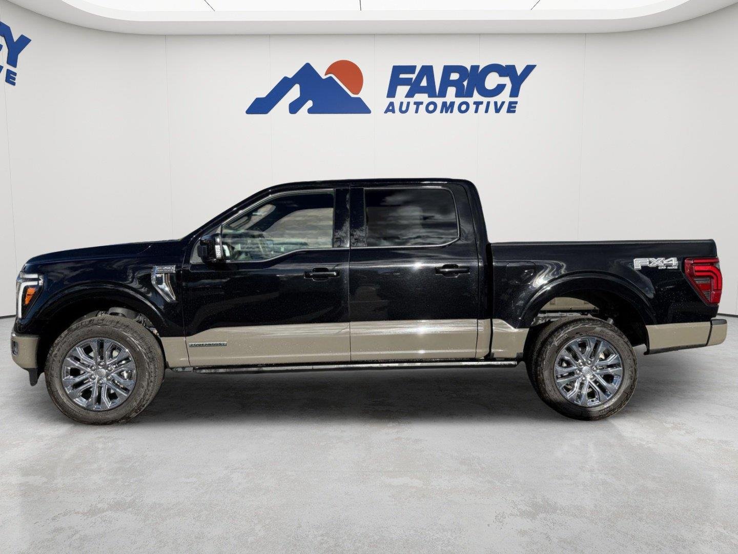 Used 2025 Agate Black/Marsh Gray Ford King Ranch image 2