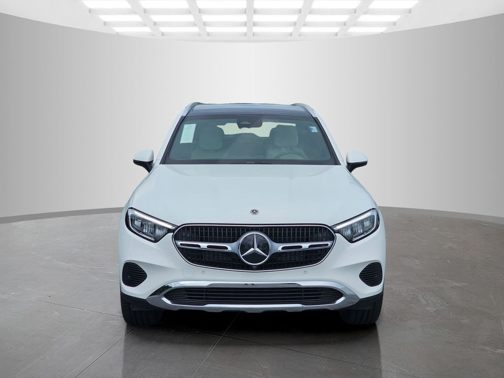 New 2026 Polar White Mercedes-Benz GLC 300 image 2