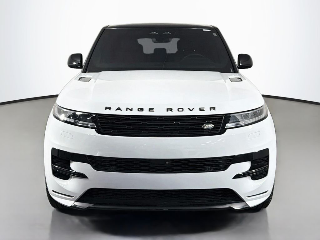 Certified Used 2025 Fuji White Land Rover Dynamic SE image 2