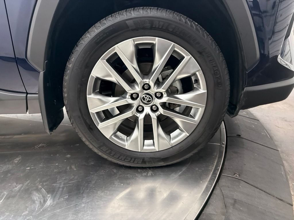 Used 2024 Blue Toyota XLE Premium image 9