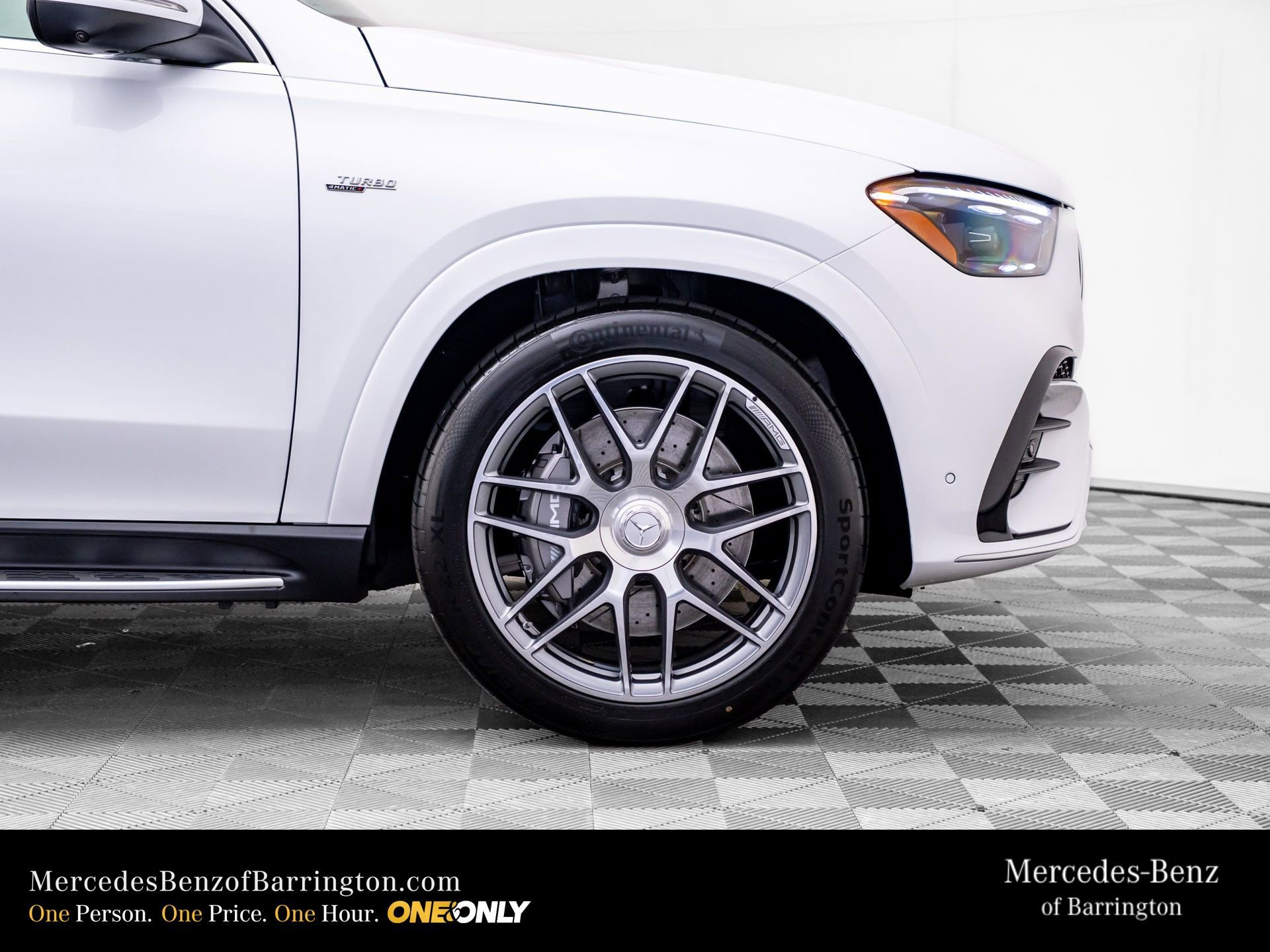 New 2026 MANUFAKTUR Moonlight White Metallic Mercedes-Benz GLE 53 AMG® image 91