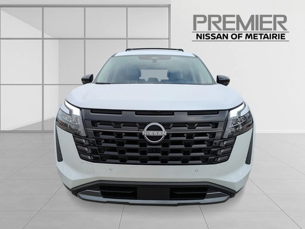 New 2026 Everest White Pearl TriCoat Nissan SL image 8