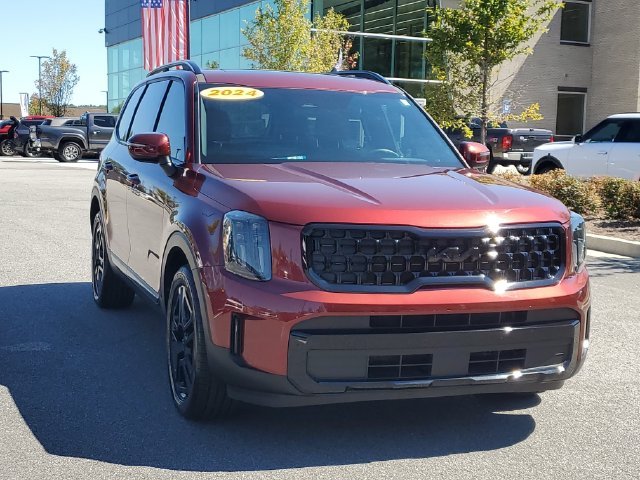 Certified Used 2024 Red Kia EX X-Line image 3
