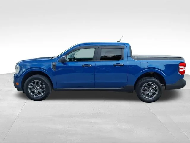 Used 2024 Blue Ford XLT image 6