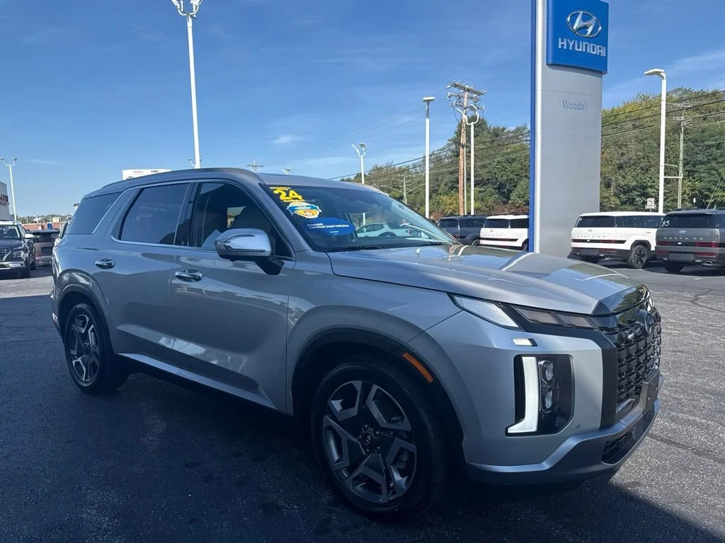 Used 2024 Typhoon Silver Hyundai SEL 7P image 9