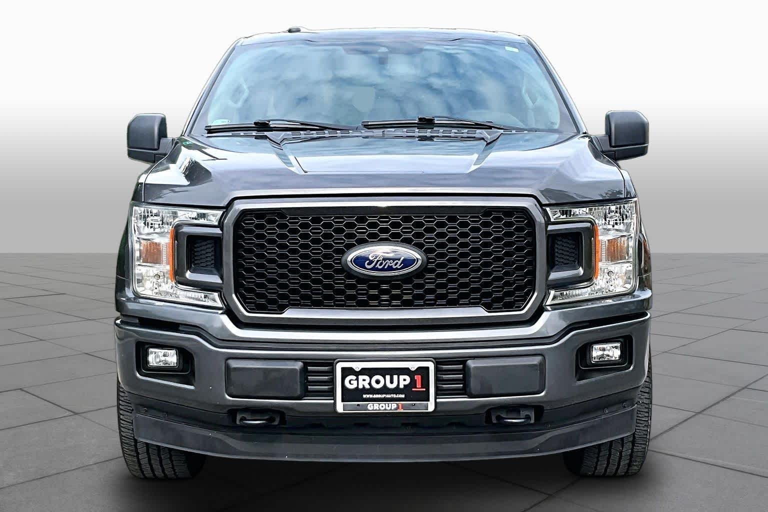 Used 2019 Magnetic Metallic Ford XL image 4