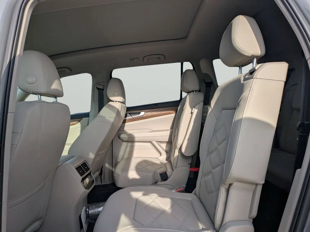 New 2026 Gray Volkswagen 2.0T SE w/Technology image 12