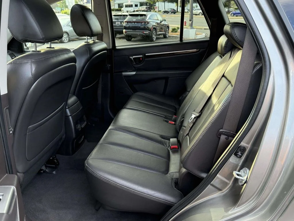 Used 2011 Gray Hyundai Limited image 15