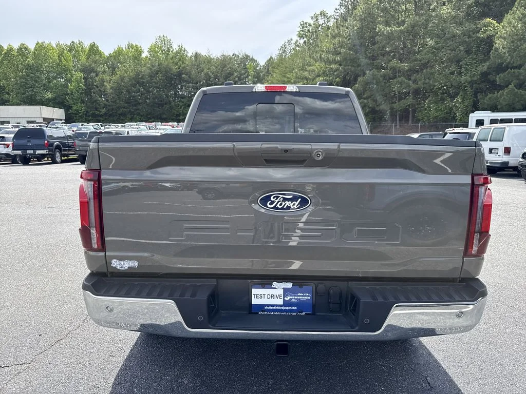 Used 2025 Gray Ford Lariat image 6