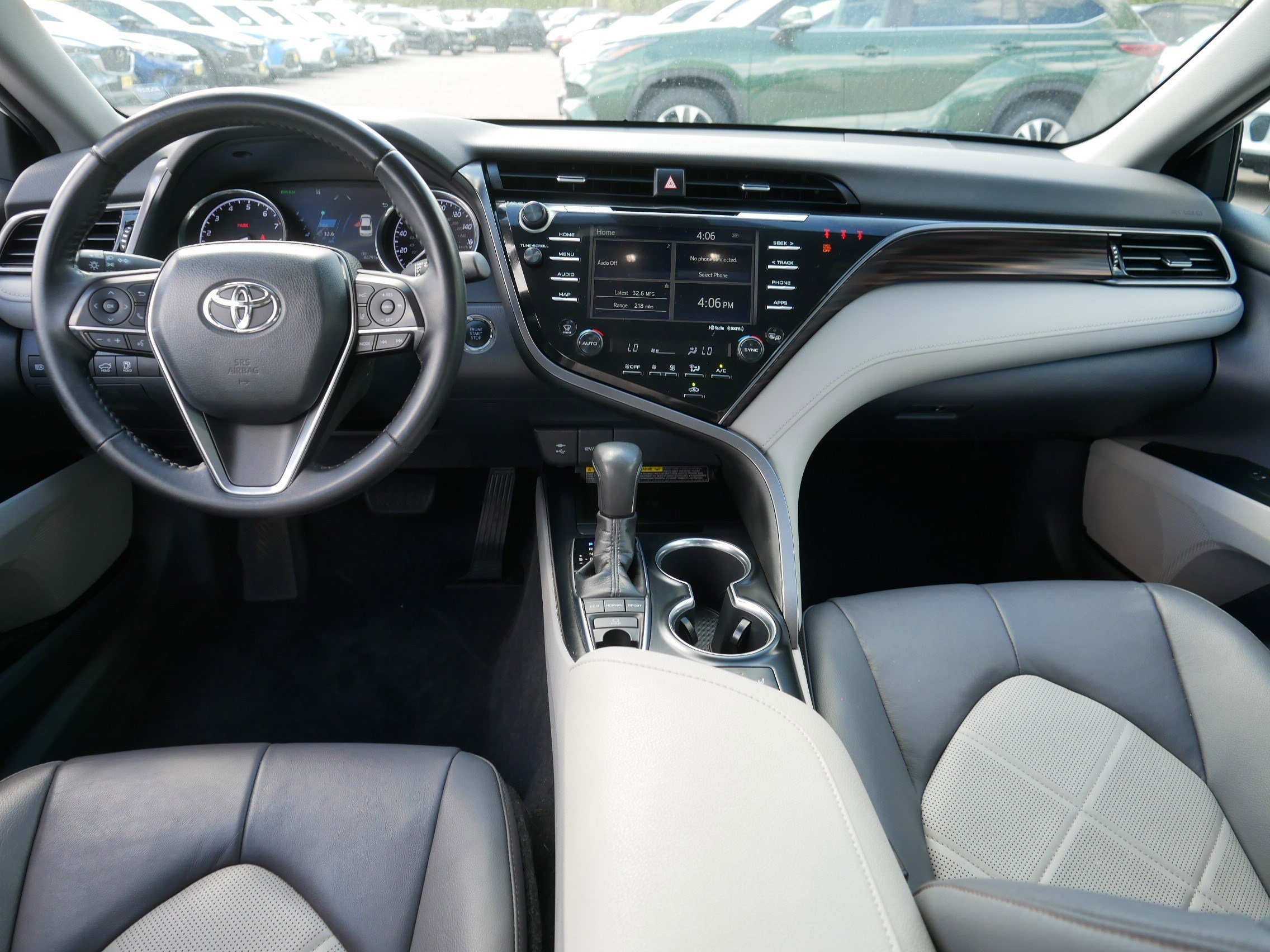 Used 2019 Wind Chill Pearl Toyota XLE image 10