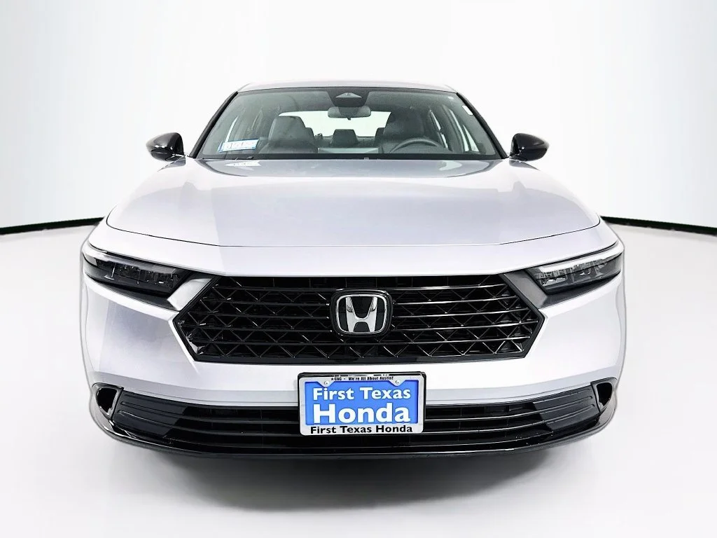 New 2026 Solar Silver Metallic Honda Sport-L image 2