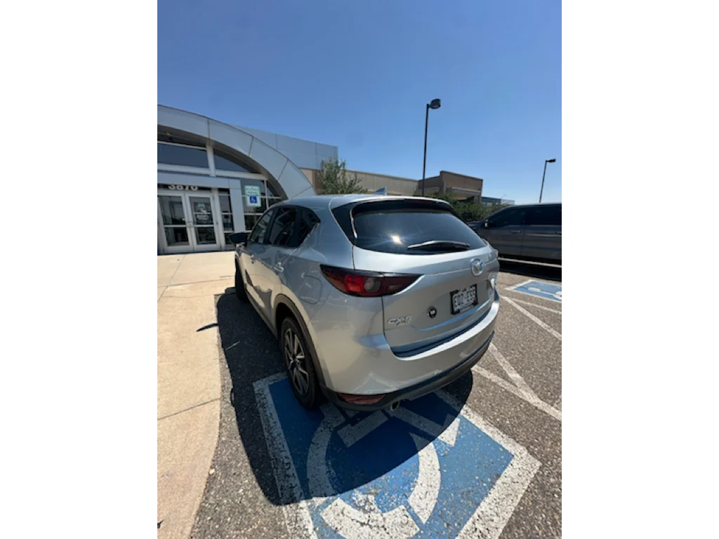 Used 2018 Sonic Silver Metallic Mazda Touring image 4