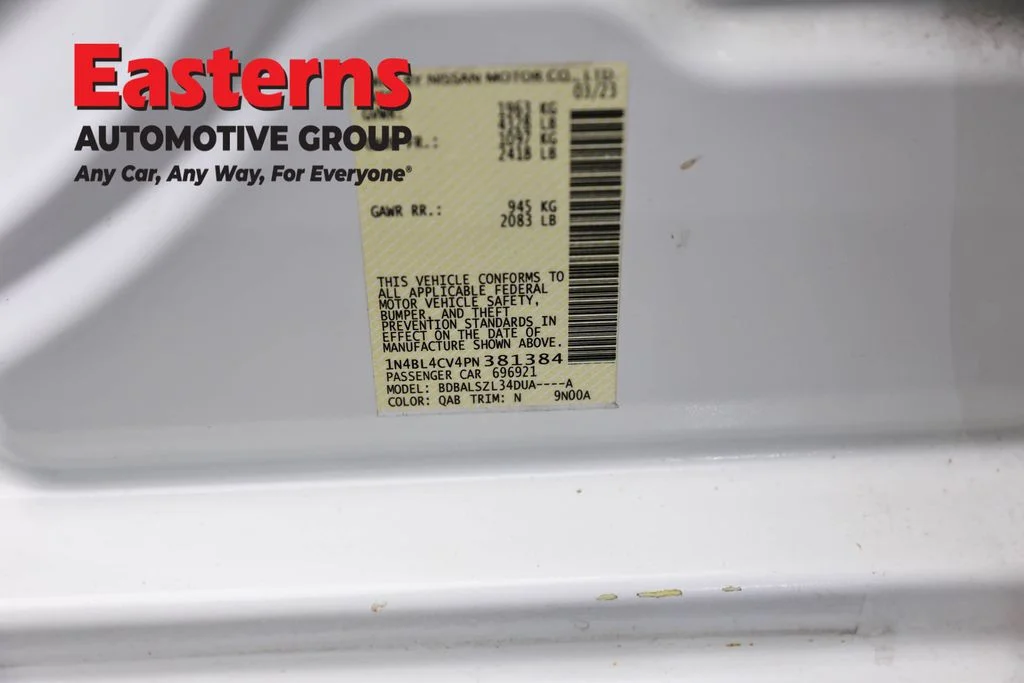 Used 2023 White Nissan 2.5 SR image 35