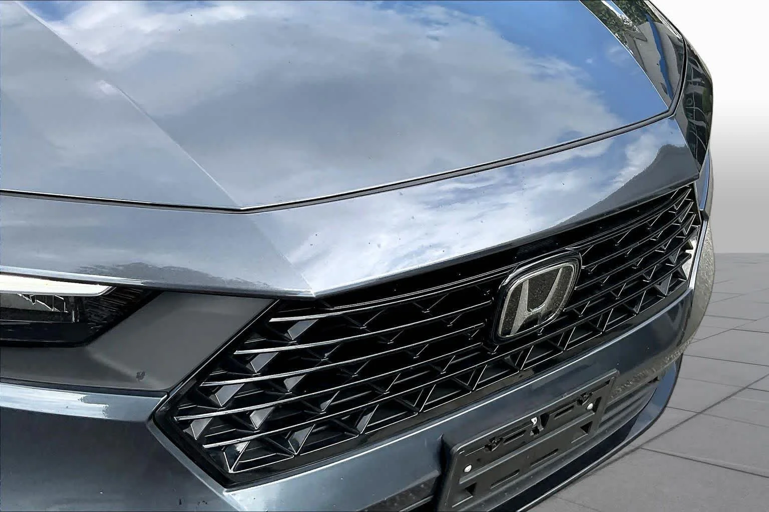 Used 2025 Meteorite Gray Metallic Honda Touring image 29