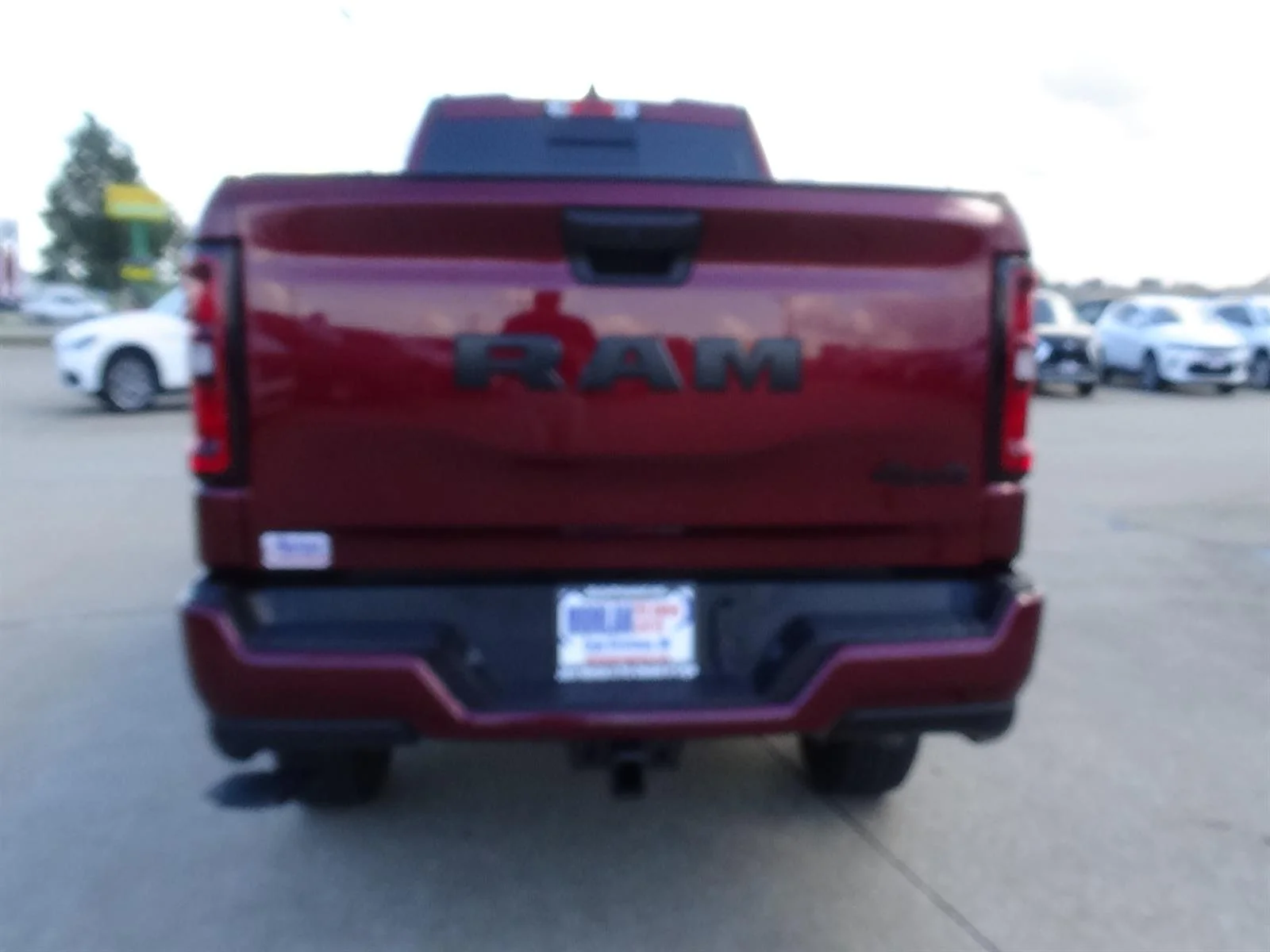 Certified Used 2025 Delmonico Red Pearl Coat (prv) RAM Tradesman image 7