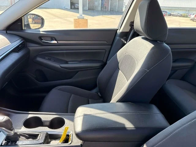 Used 2025 Gray Nissan 2.5 SV image 23