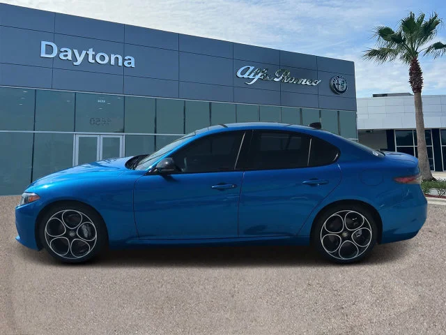2025 Alfa Romeo Giulia Base - Photo 6