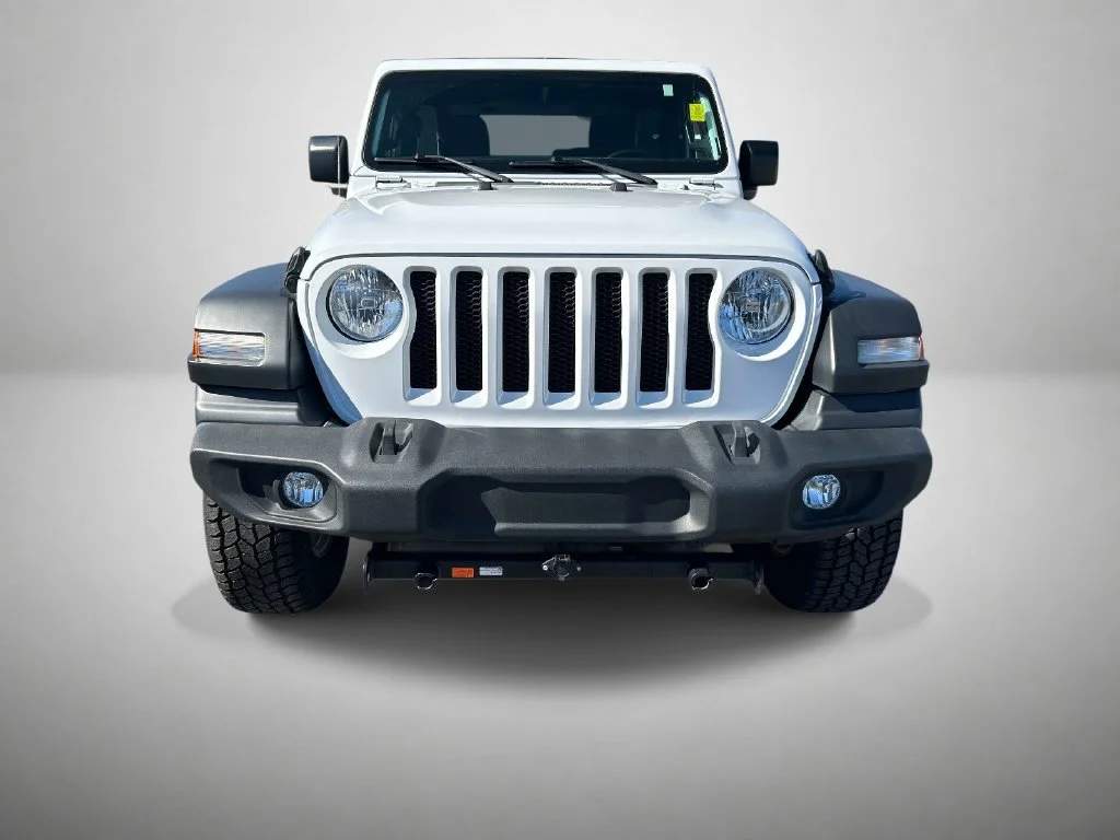Used 2021 White Jeep Sport S image 8