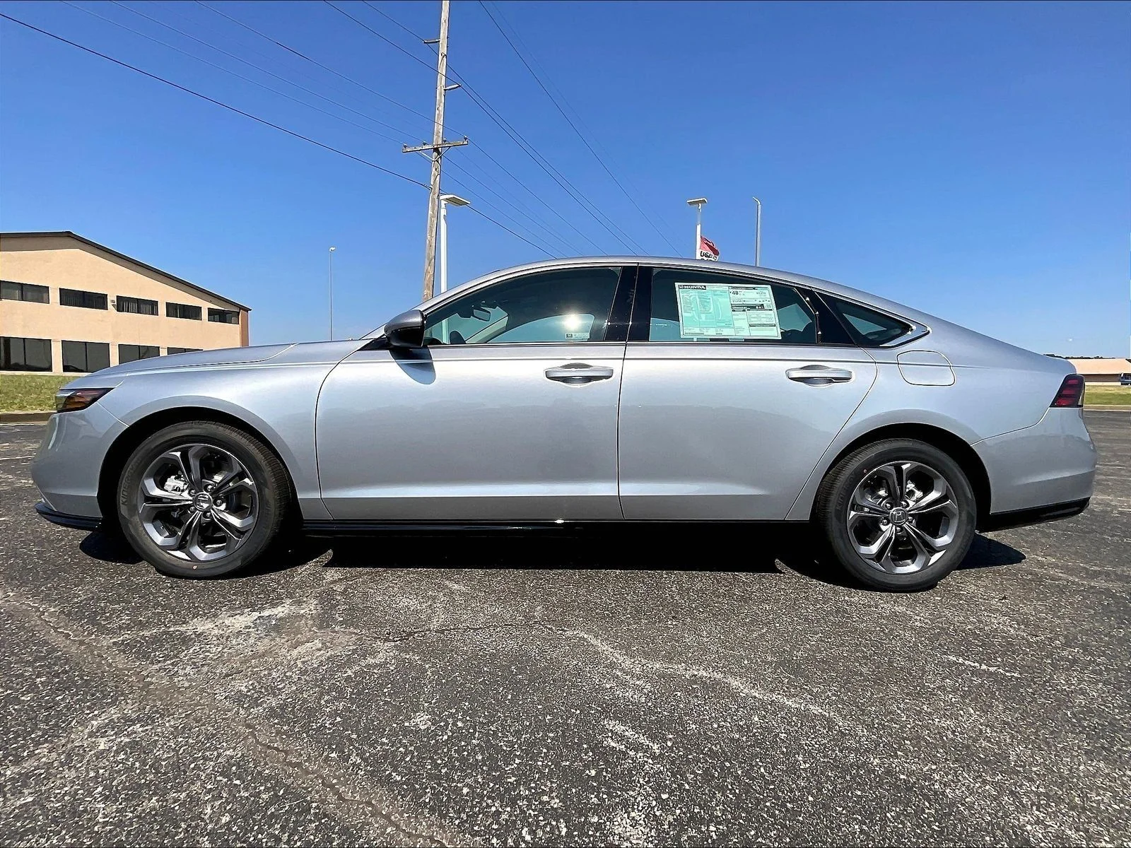 New 2026 Solar Silver Metallic Honda EX-L image 6