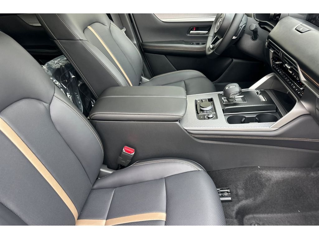 New 2026 Rhodium White Premium Mazda 3.3 Turbo Premium Plus AWD image 15