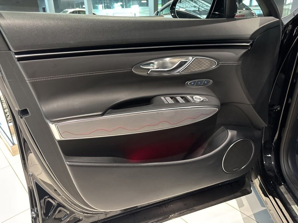 2023 GENESIS GV70 Standard - Photo 10