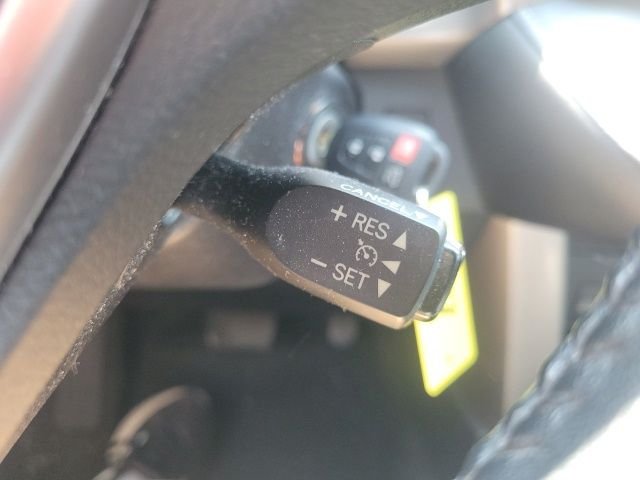 Used 2016 Magnetic Gray Metallic Toyota XLE image 10