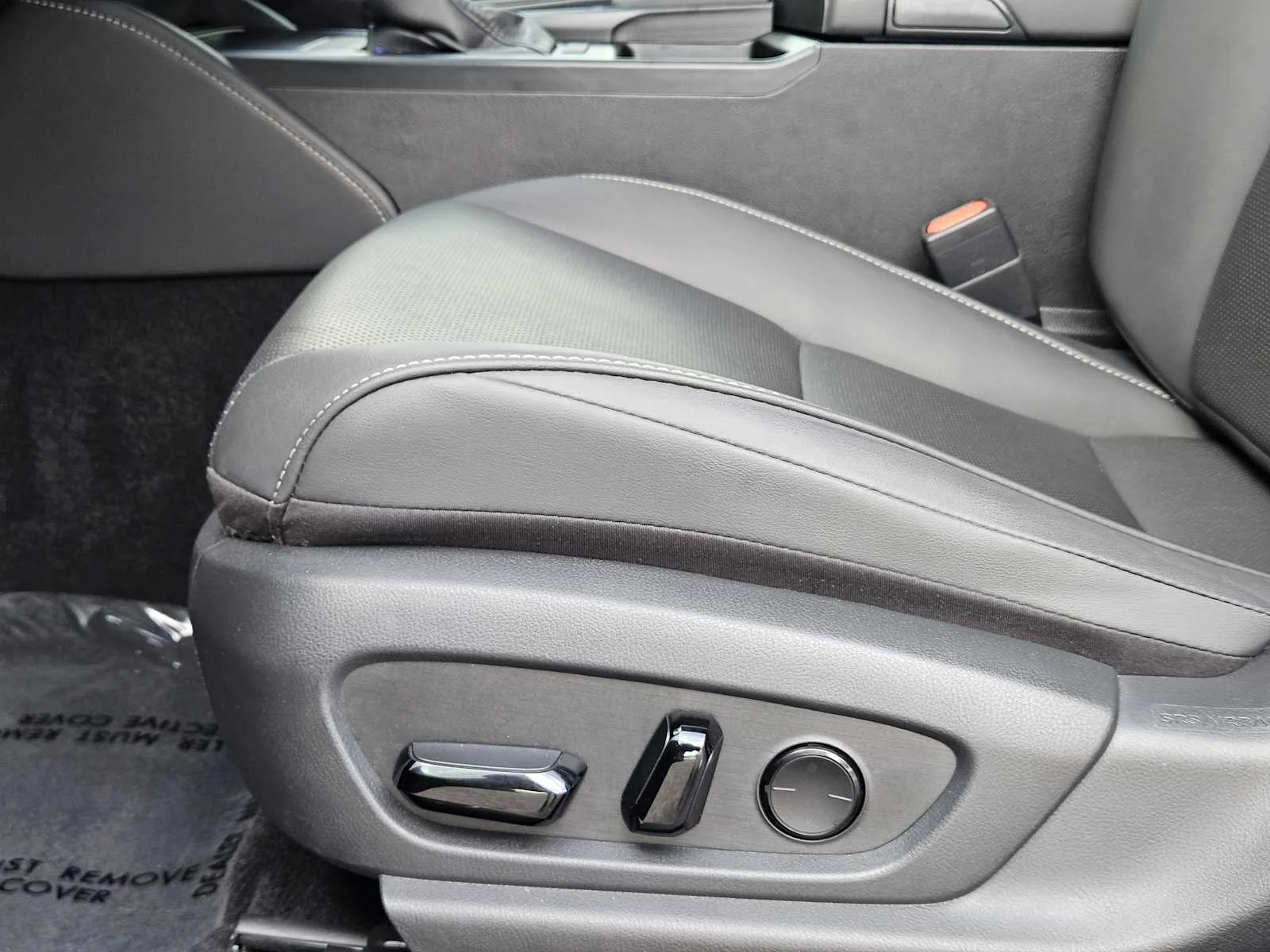 Certified Used 2022 CLOUDBURST GRAY Lexus  image 19