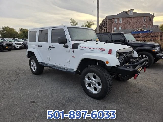 Used 2014 White Jeep Unlimited Sahara image 2