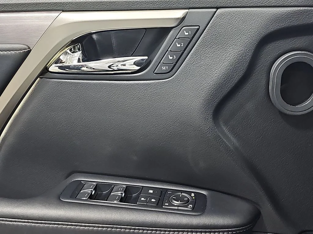 Used 2017 White Lexus 350 F Sport image 30