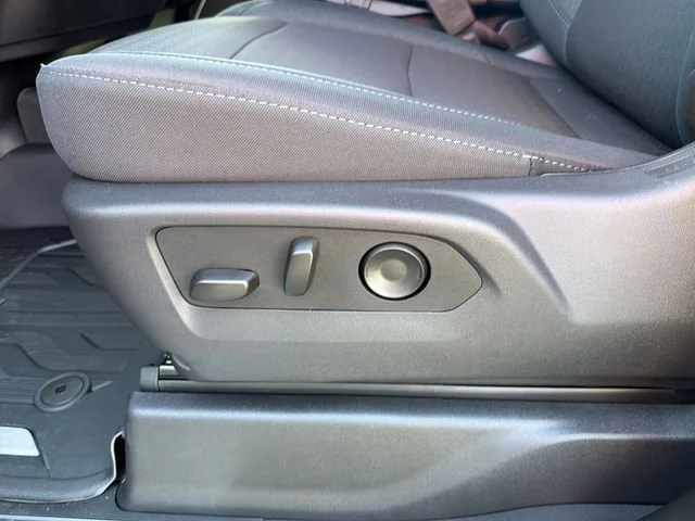 New 2026 Sterling Metallic GMC SLE image 21