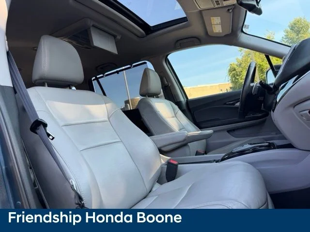 Used 2017 Blue Honda Touring image 54