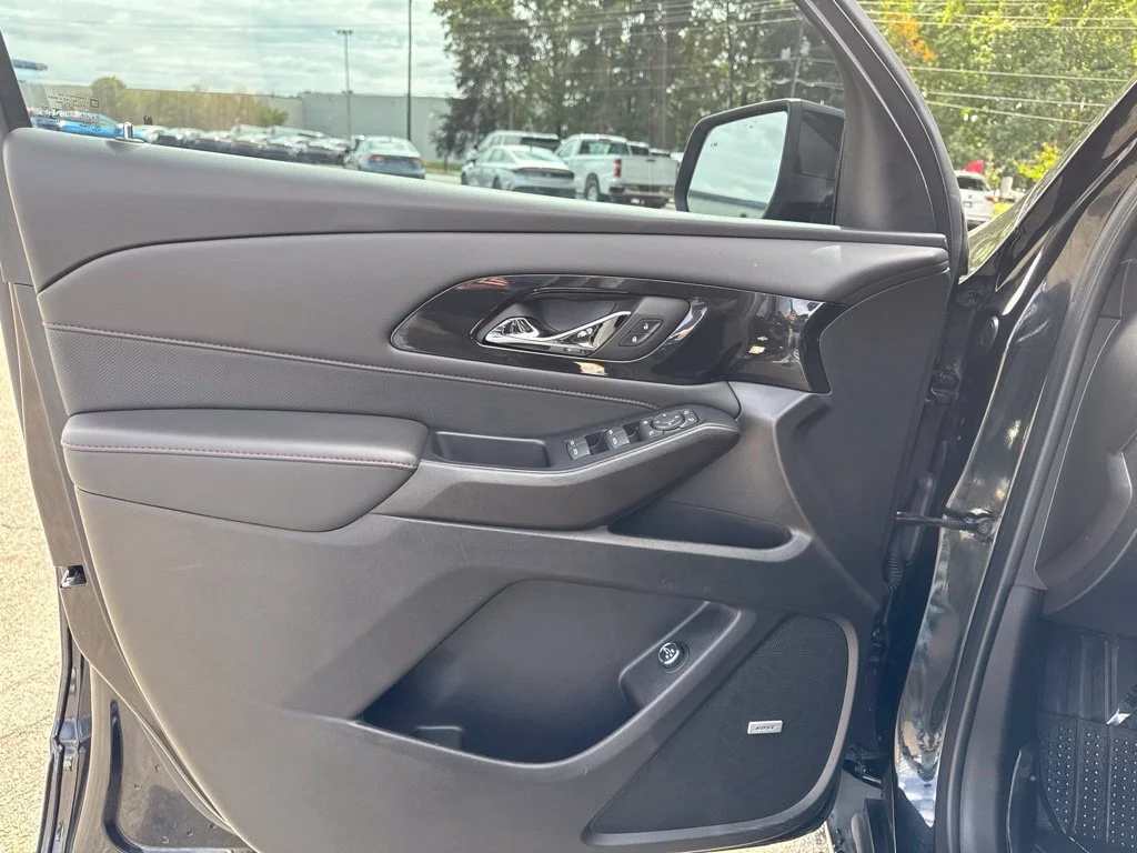 Used 2023 MOSAIC BLACK METALLIC Chevrolet RS image 26