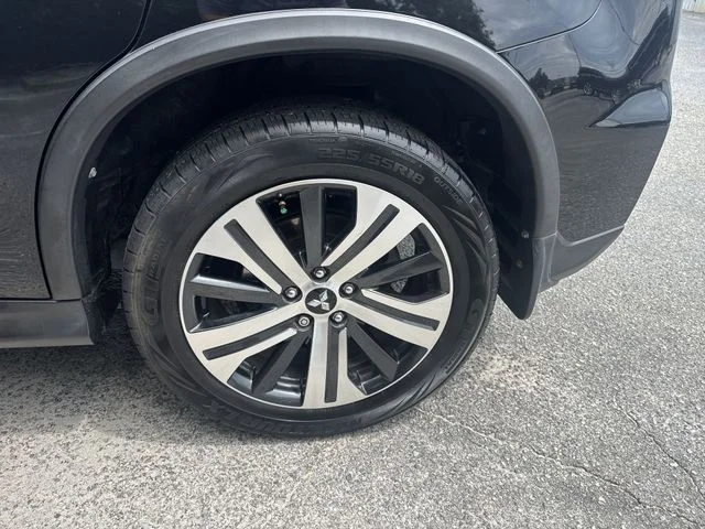 Used 2020  Mitsubishi 2.0 ES image 32