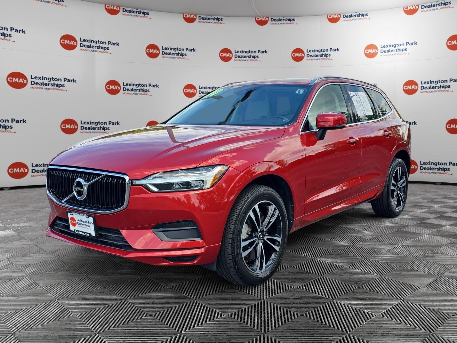 Used 2020 Fusion Red Metallic Volvo Momentum image 3