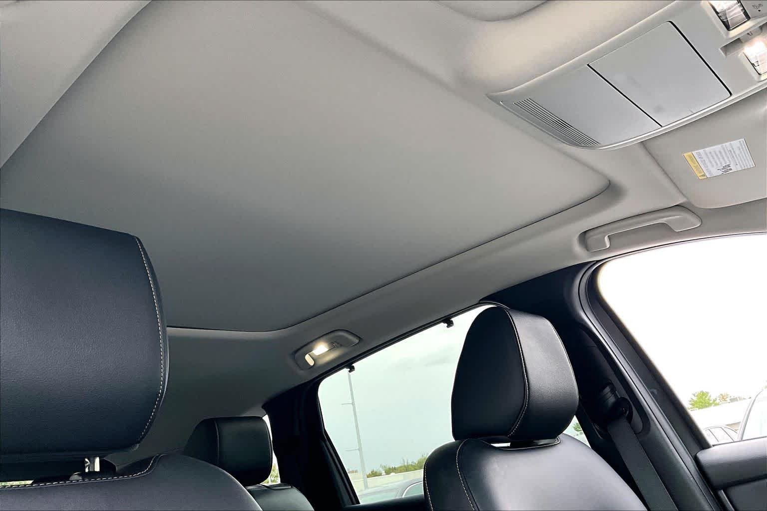 Used 2026 Platinum Quartz Mazda Premium Sport image 14