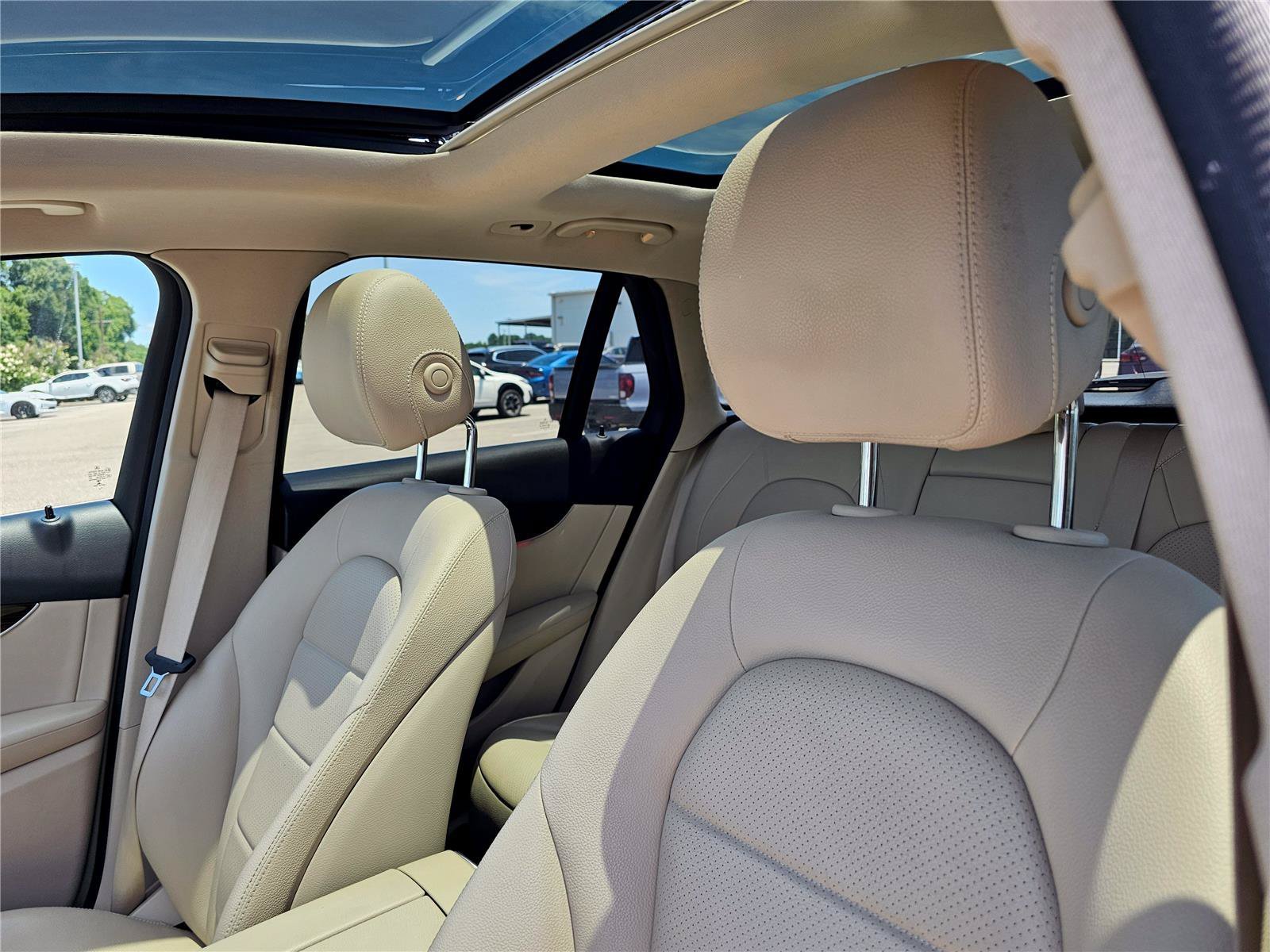 2020 Mercedes-Benz GLC GLC300 - Photo 15