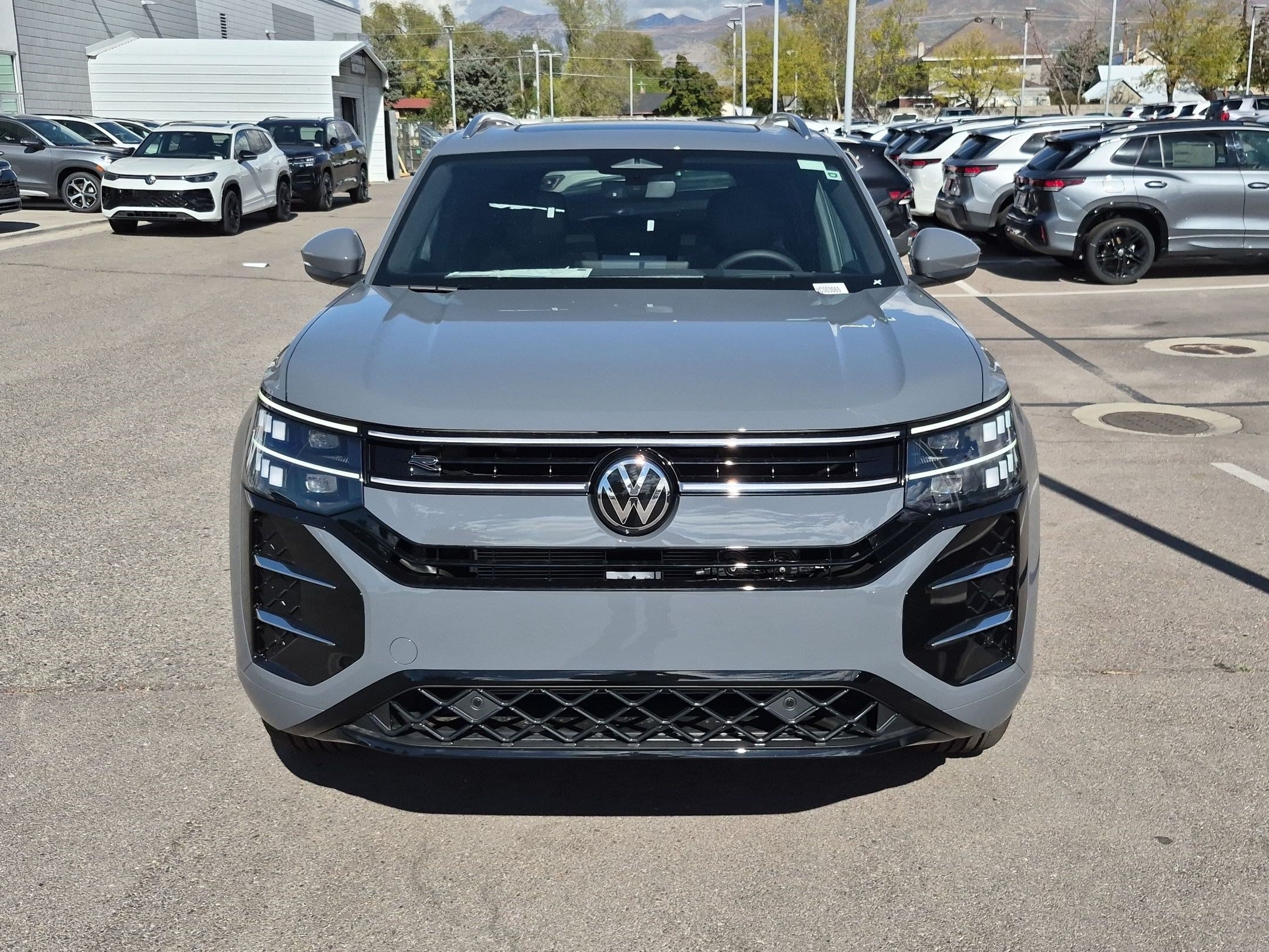 New 2027 Pure Gray Volkswagen SEL R-Line image 9