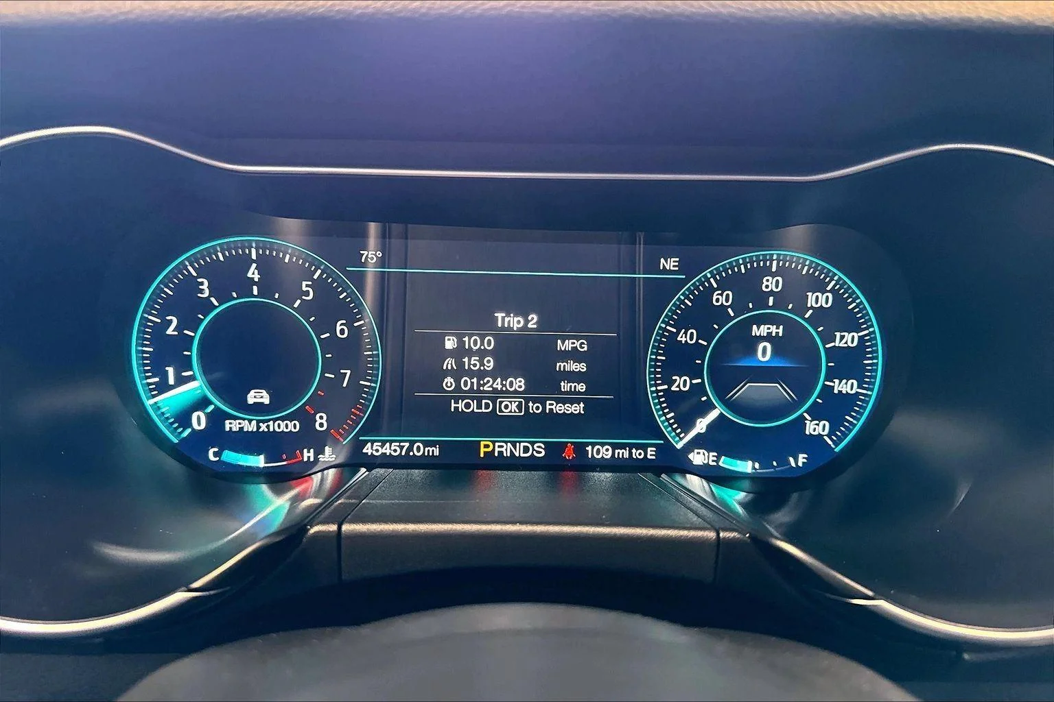 Used 2019 Magnetic Metallic Ford GT Premium image 11
