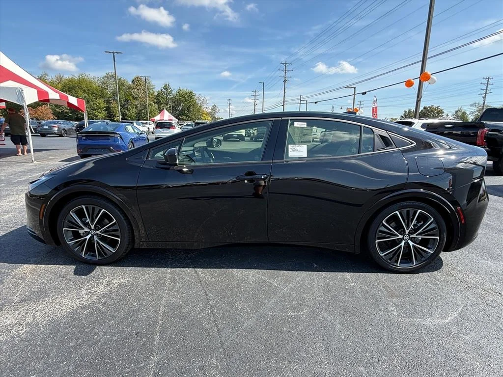 2027 Toyota Prius XLE