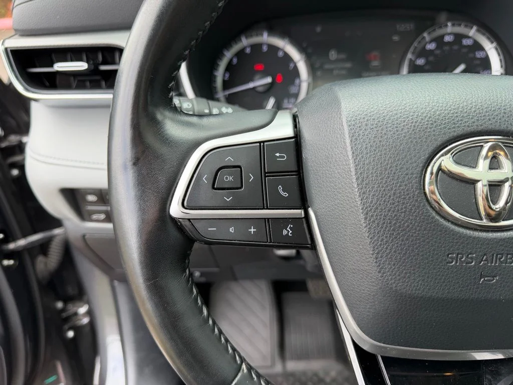 2022 Toyota Highlander Platinum - Photo 18