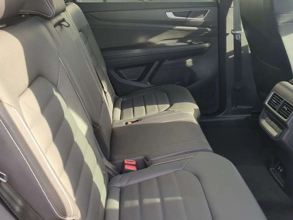 New 2026 Green Volkswagen 2.0T SEL image 25