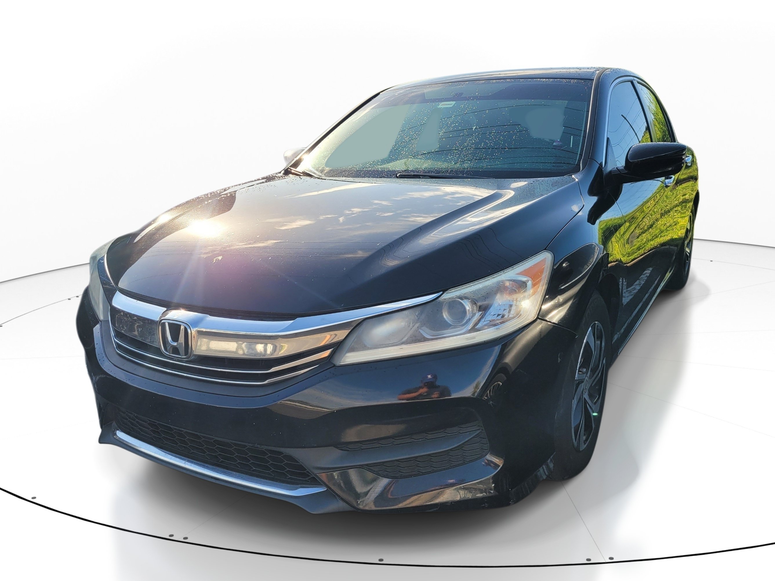 Used 2016  Honda LX image 3