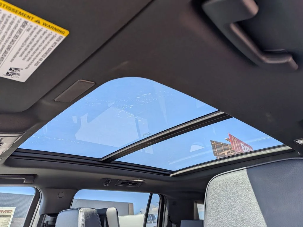 2026 GMC Yukon XL Denali - Photo 17