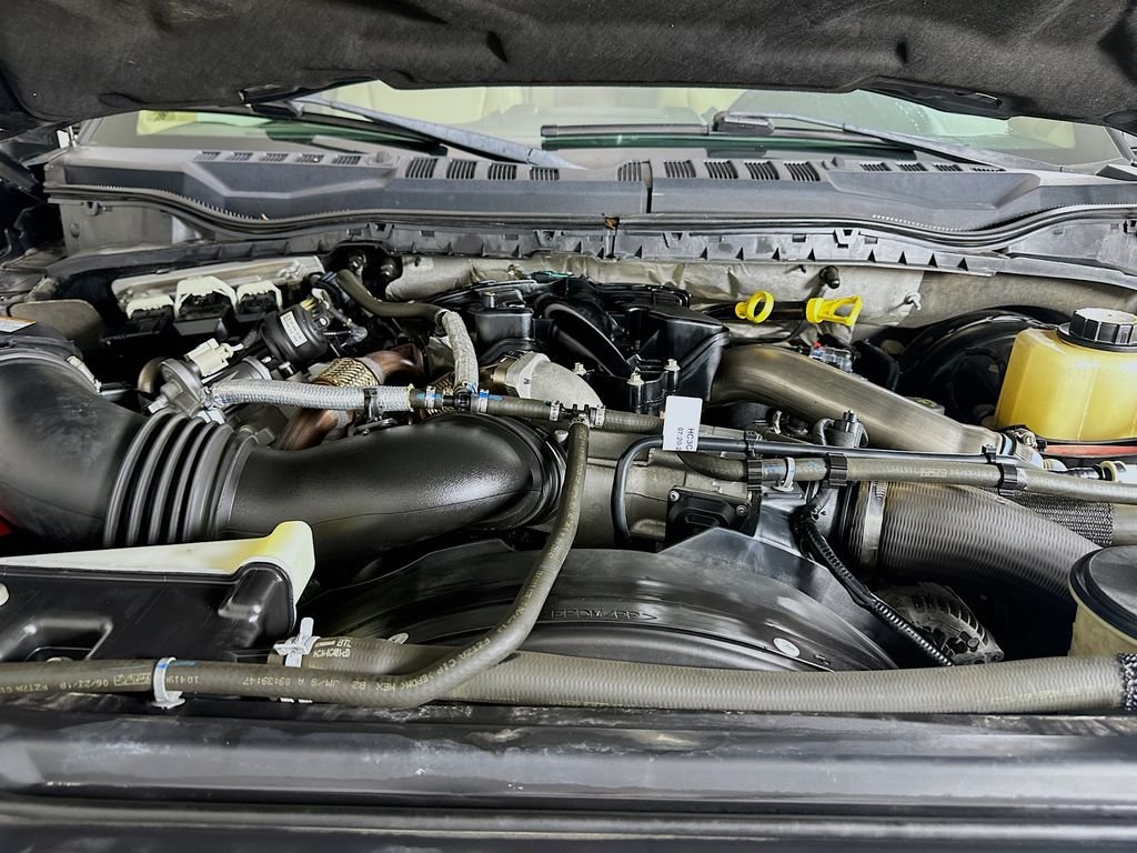 Used 2019 Black Metallic Ford Lariat image 30
