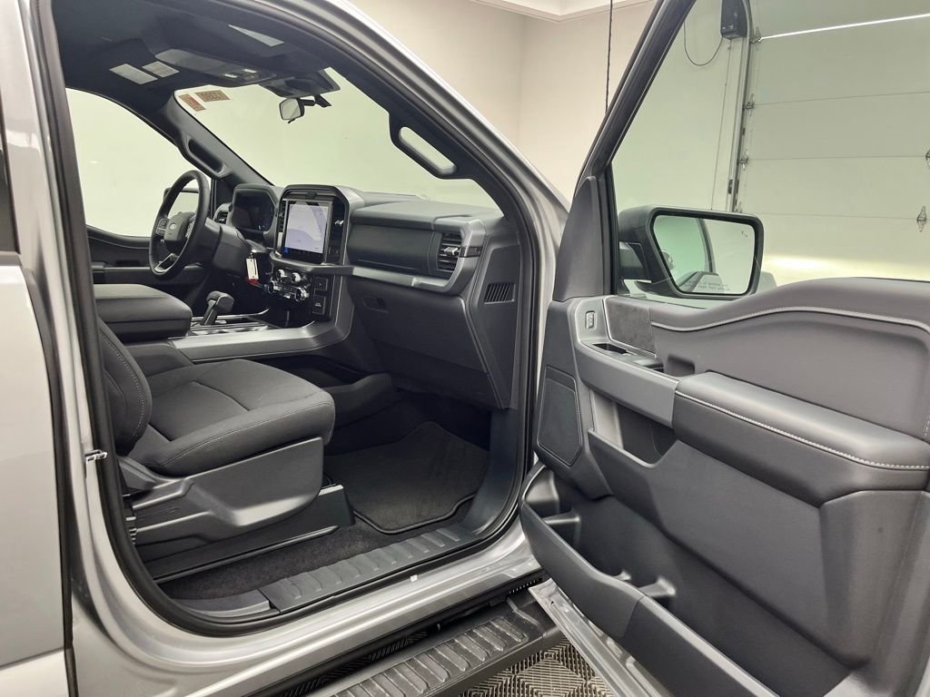 New 2026 Silver Ford XLT image 32