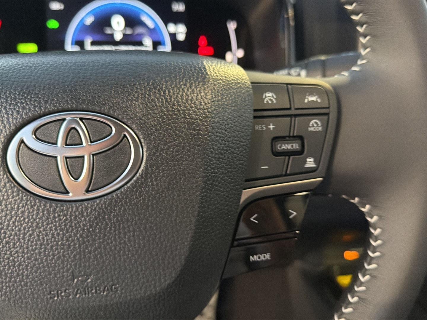 New 2026 Midnight Black Metallic Toyota SE image 22