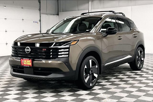 New 2026 Canyon Bronze Nissan SR image 2