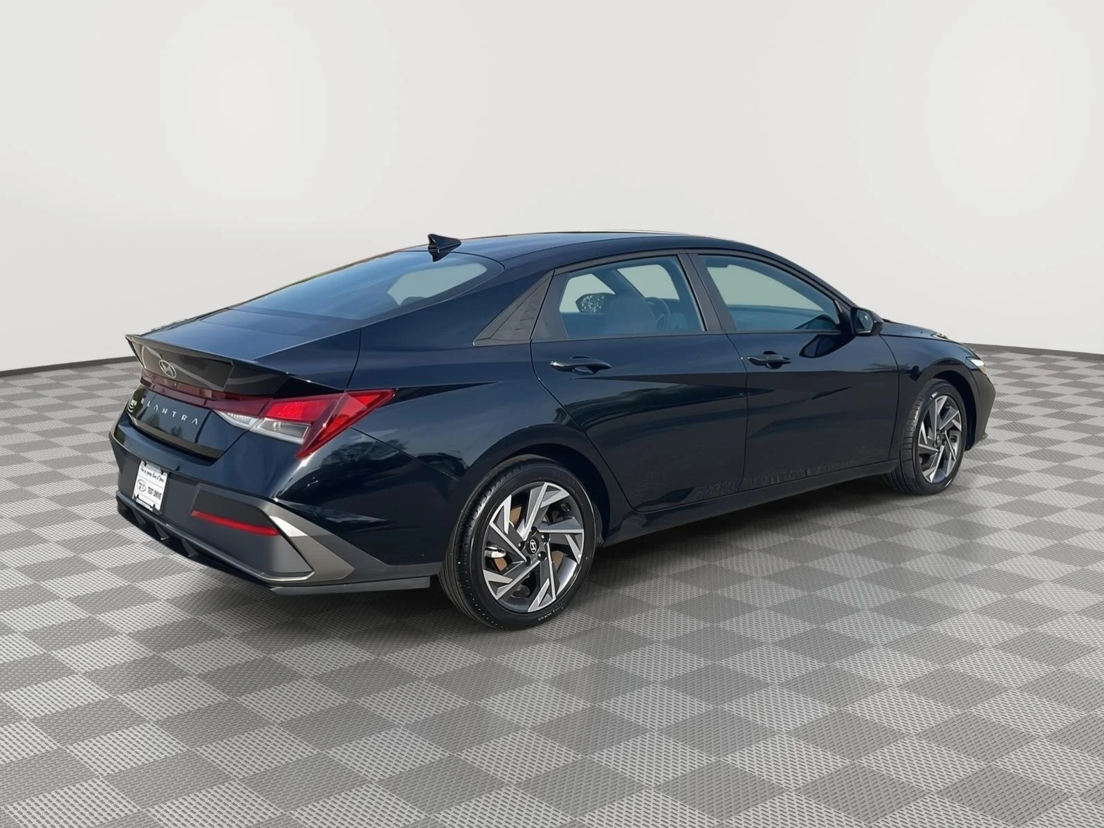 Used 2025 Abyss Black Hyundai SEL Sport image 6